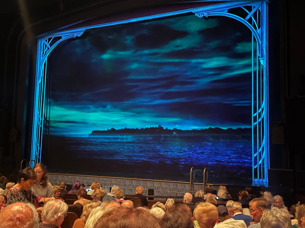 Review: The Great Gatsby @ Paper Mill&nbsp;Playhouse